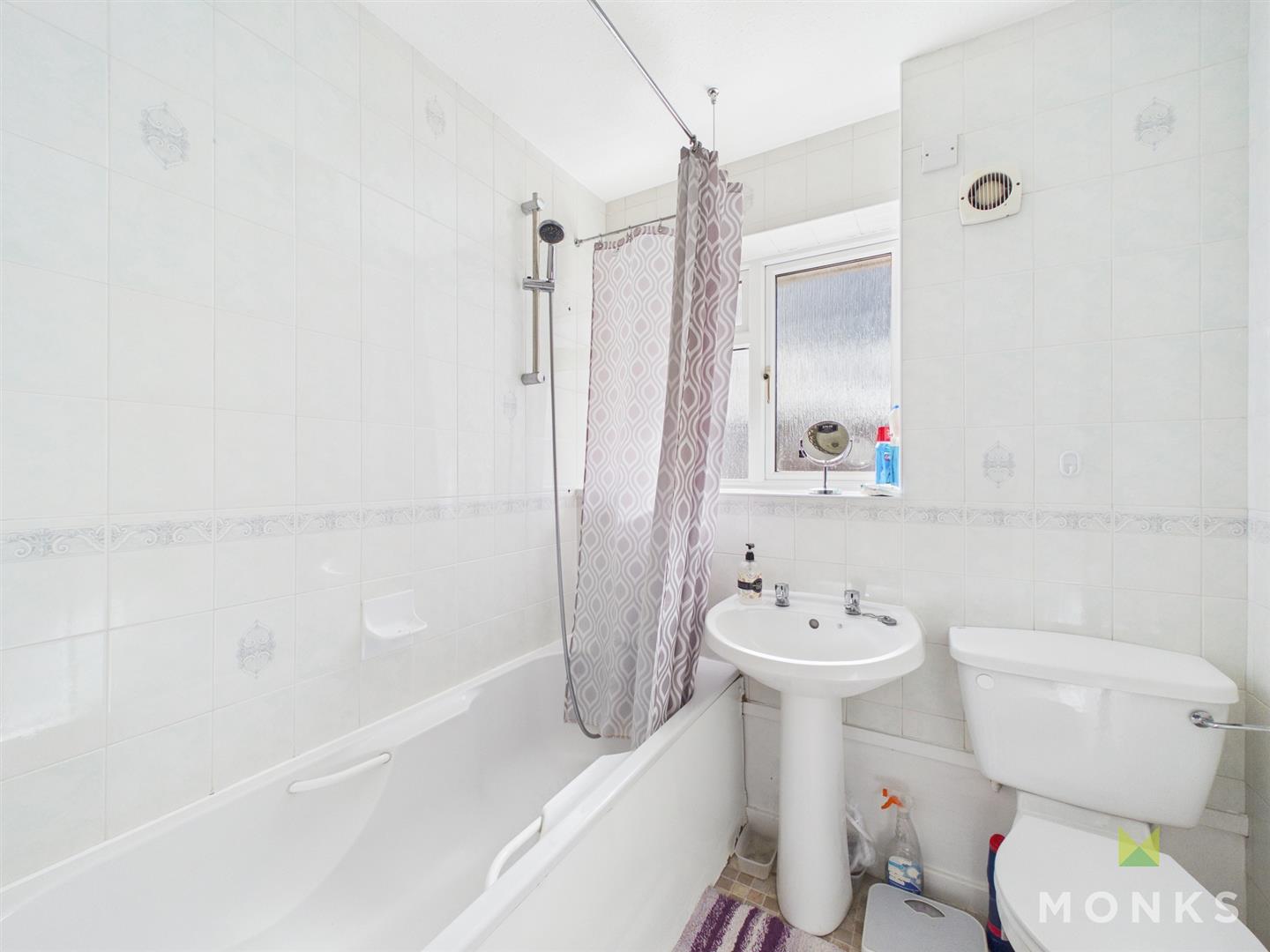 3 Oswell Road, Shrewsbury, SY2 5YL For Sale